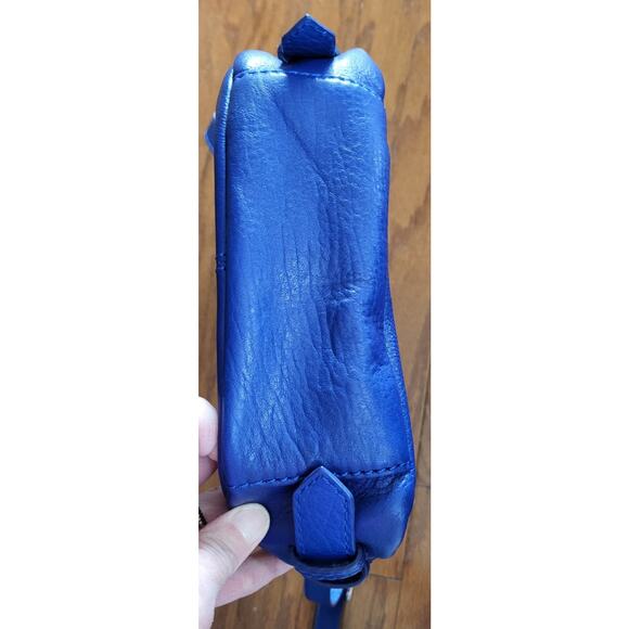 B. Makowsky Leather Bag Purse Blue Cross Body Shoulder Strap Silver Studs - Picture 4 of 16